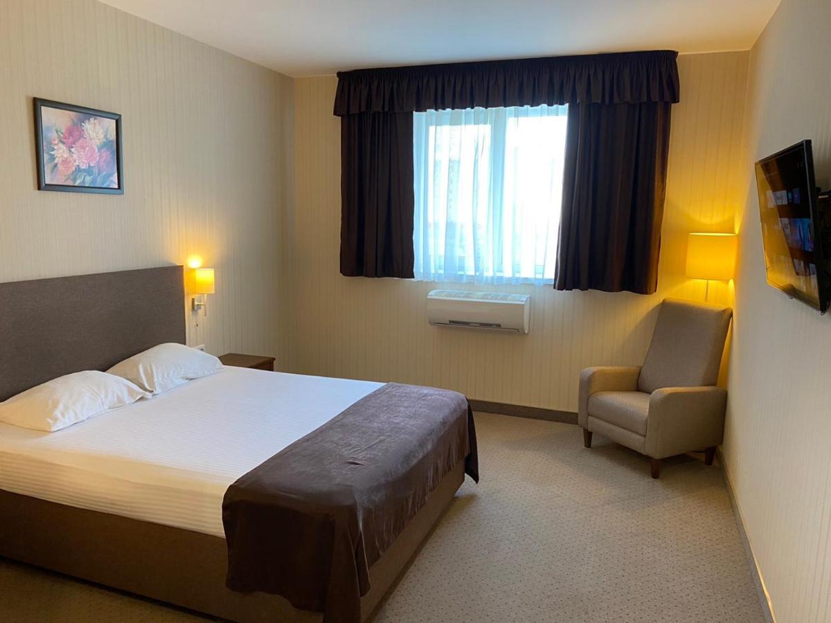 Hotel 7Ya Krasznoszilszke Kültér fotó